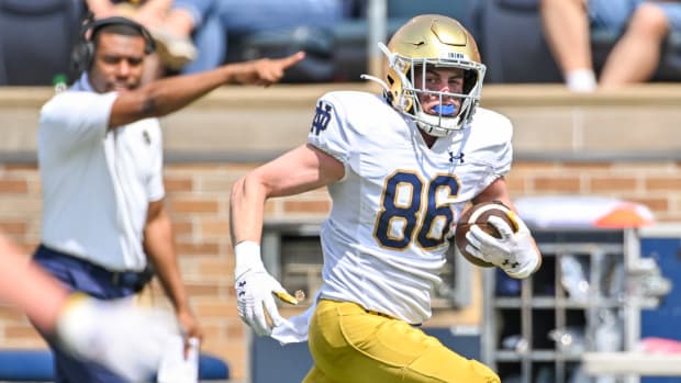 Apr 23, 2022; Notre Dame, Indiana, USA; Notre Dame Fighting Irish wide receiver Conor Ratigan (86) runs after the catch in the fourth quarter of the Blue-Gold Game at Notre Dame Stadium. Mandatory Credit: Matt Cashore-USA TODAY Sports